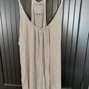 NWOT Loft tank top. Size XL.